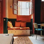 La Casita De